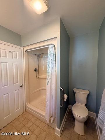 402 Crestwood Drive, Newport, NC 28570