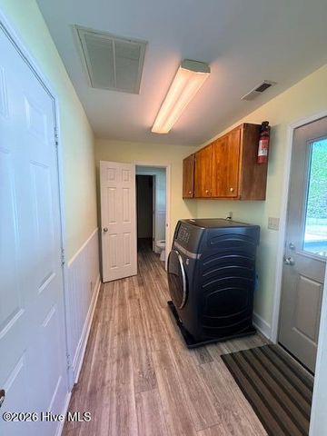 402 Crestwood Drive, Newport, NC 28570