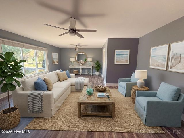 402 Crestwood Drive, Newport, NC 28570