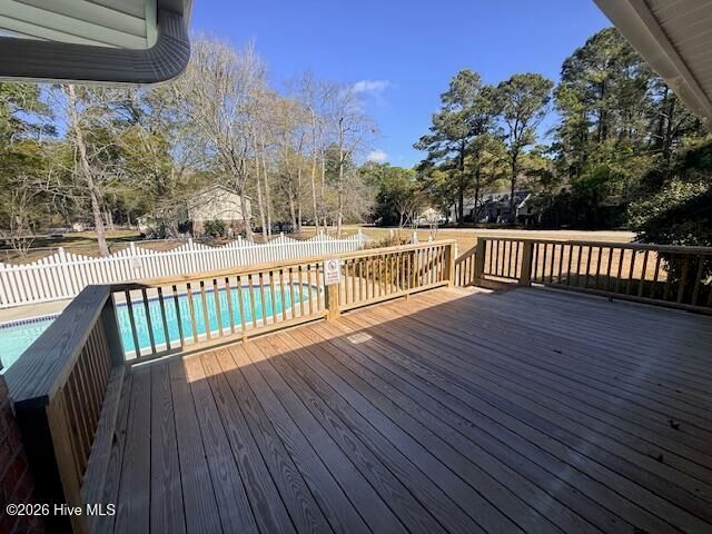 402 Crestwood Drive, Newport, NC 28570