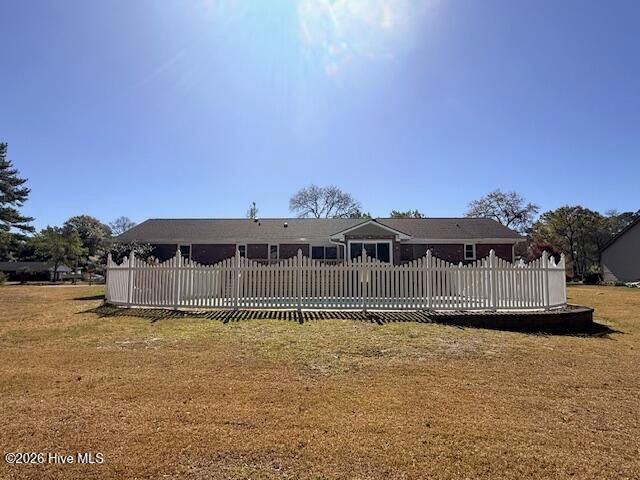 402 Crestwood Drive, Newport, NC 28570