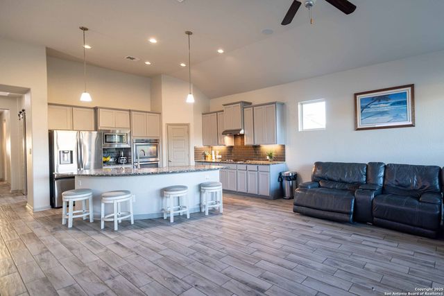 102 Talavera, Boerne, TX 78006