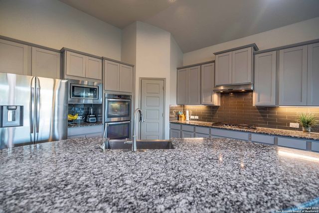 102 Talavera, Boerne, TX 78006