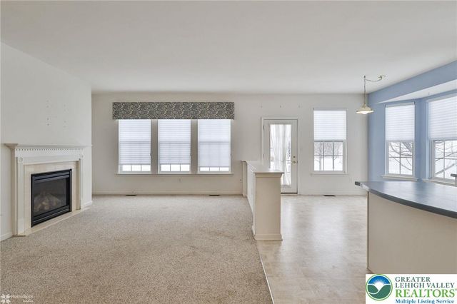 2064 Kingsview Road, Lower Macungie Twp, PA 18062