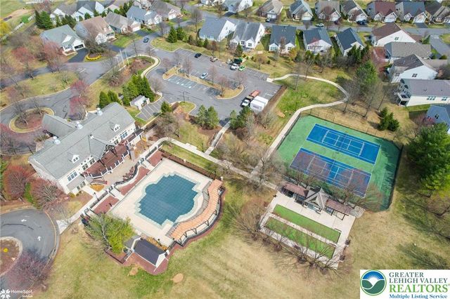 2064 Kingsview Road, Lower Macungie Twp, PA 18062