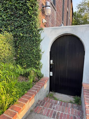 2 Francis Unit A, Charleston, SC 29403