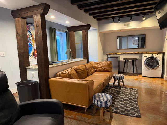 2 Francis Unit A, Charleston, SC 29403