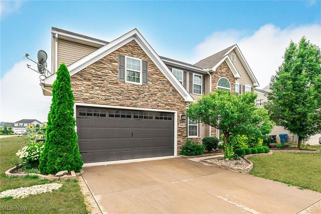 9094 Franklin Drive, North Ridgeville, OH 44039