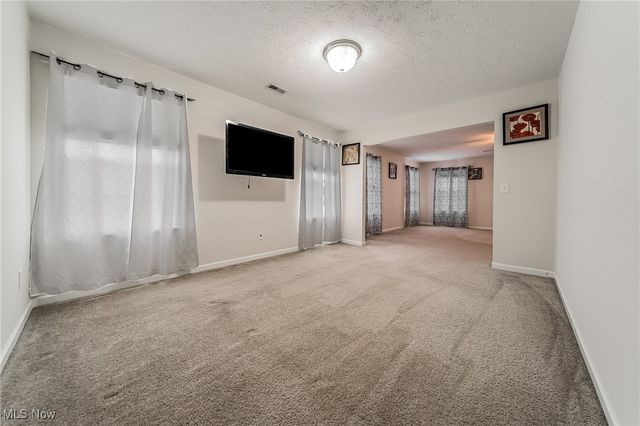 9094 Franklin Drive, North Ridgeville, OH 44039