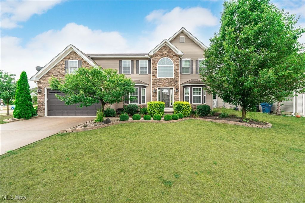 9094 Franklin Drive, North Ridgeville, OH 44039