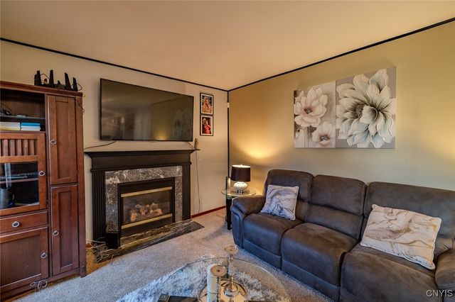 5101 Old Barn Road, Clay, NY 13041