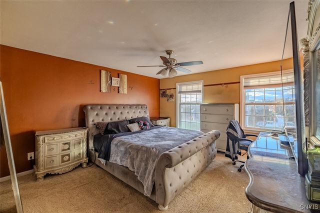 5101 Old Barn Road, Clay, NY 13041