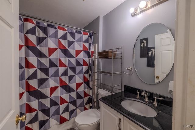 5101 Old Barn Road, Clay, NY 13041