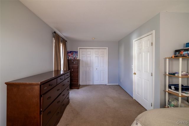 5101 Old Barn Road, Clay, NY 13041