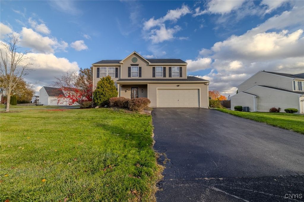 5101 Old Barn Road, Clay, NY 13041