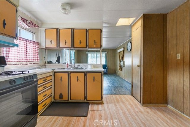 356 W Redondo Beach Boulevard 25, Gardena, CA 90248