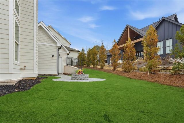 147 Blue Heron Bluff, Dawsonville, GA 30534