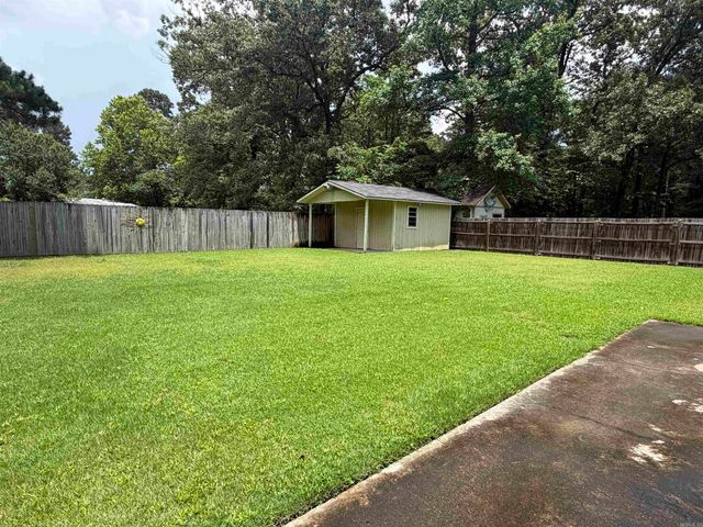20 Independence, White Hall, AR 71602