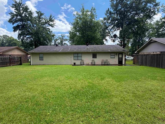 20 Independence, White Hall, AR 71602