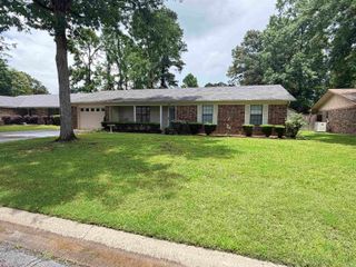 20 Independence, White Hall, AR 71602