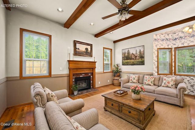 8378 N Uplands DR, Hayden, ID 83835