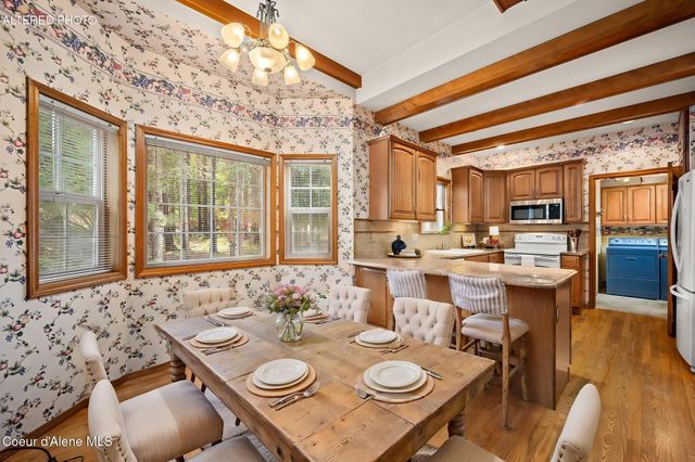 8378 N Uplands DR, Hayden, ID 83835