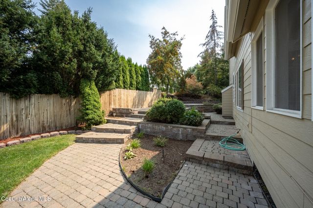 8378 N Uplands DR, Hayden, ID 83835