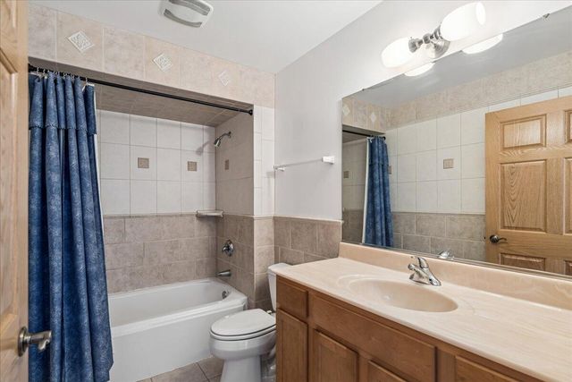 11571 41st AVENUE, Pleasant Prairie, WI 53158