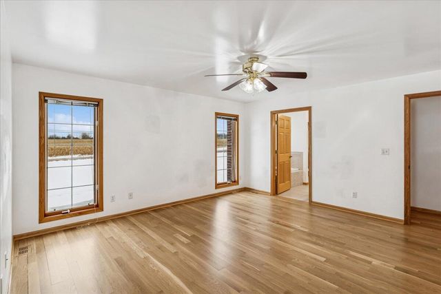 11571 41st AVENUE, Pleasant Prairie, WI 53158