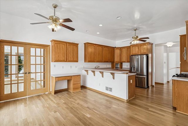 11571 41st AVENUE, Pleasant Prairie, WI 53158