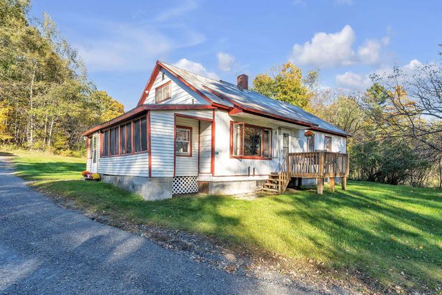 1282 Calais Road, Marshfield, VT 05658