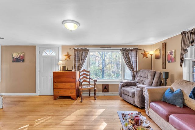 1282 Calais Road, Marshfield, VT 05658