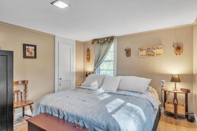 1282 Calais Road, Marshfield, VT 05658