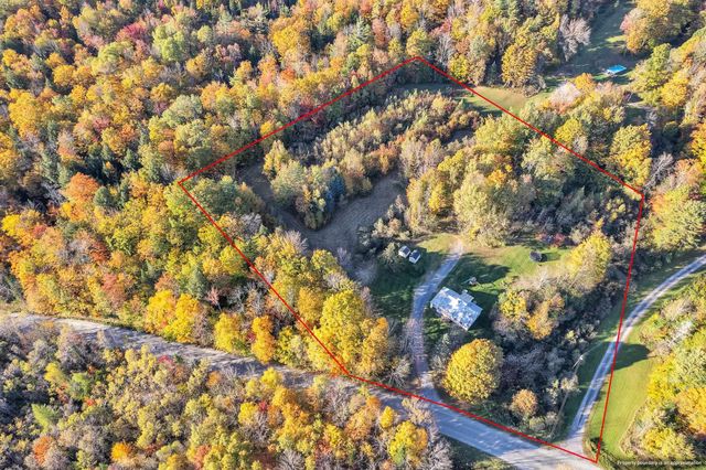 1282 Calais Road, Marshfield, VT 05658