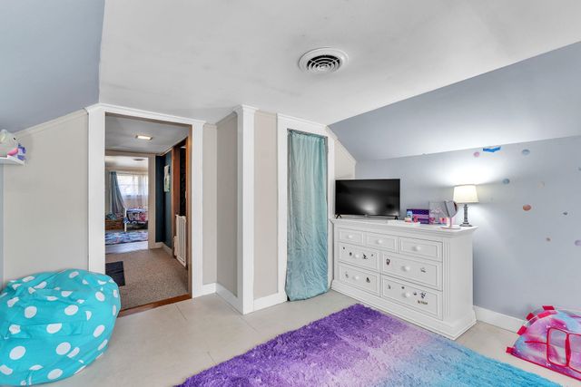 1282 Calais Road, Marshfield, VT 05658