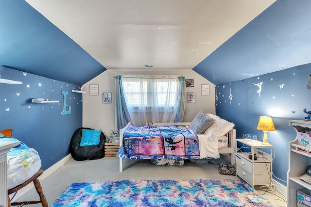 1282 Calais Road, Marshfield, VT 05658