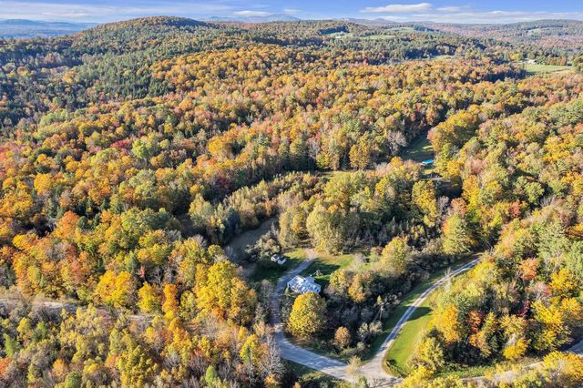 1282 Calais Road, Marshfield, VT 05658