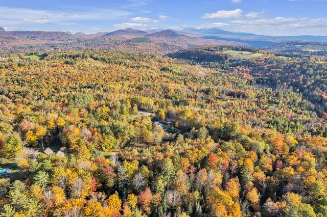 1282 Calais Road, Marshfield, VT 05658