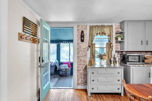 1282 Calais Road, Marshfield, VT 05658