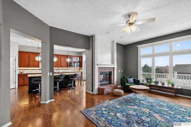 13811 S 41st Street, Bellevue, NE 68123