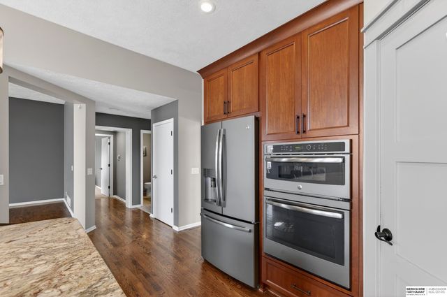 13811 S 41st Street, Bellevue, NE 68123