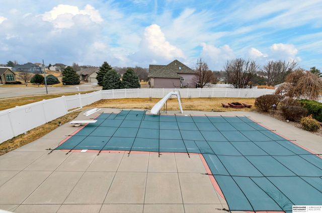 13811 S 41st Street, Bellevue, NE 68123