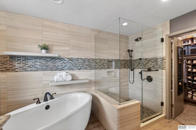 13811 S 41st Street, Bellevue, NE 68123