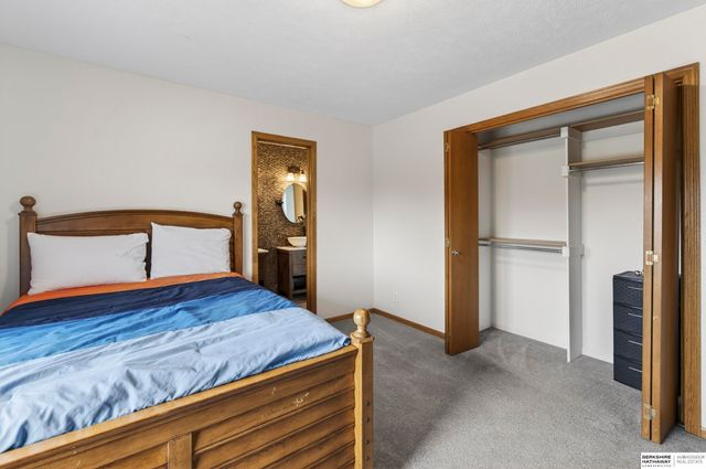 13811 S 41st Street, Bellevue, NE 68123