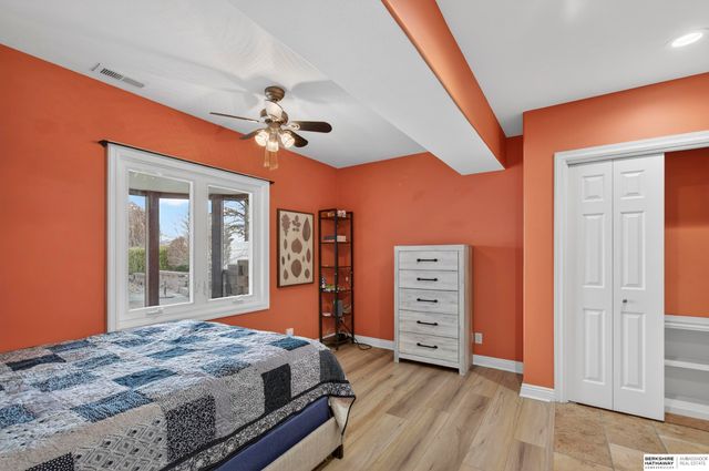 13811 S 41st Street, Bellevue, NE 68123