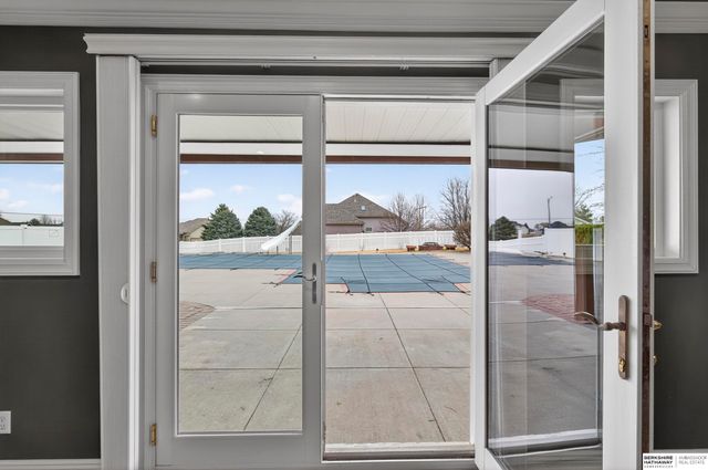 13811 S 41st Street, Bellevue, NE 68123