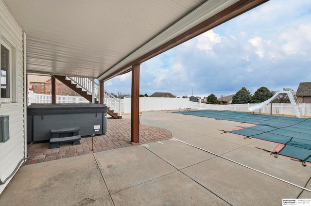 13811 S 41st Street, Bellevue, NE 68123