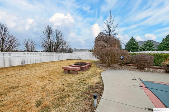 13811 S 41st Street, Bellevue, NE 68123