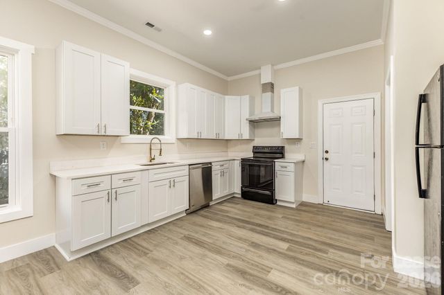 1205 S Lafayette Street, Shelby, NC 28152