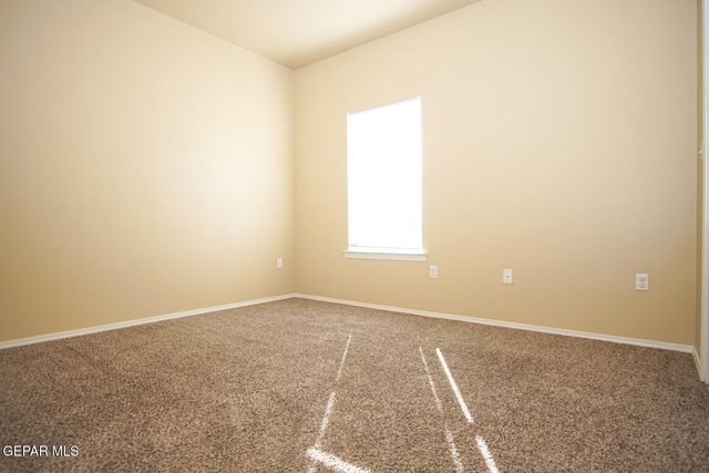 8685 N Loop Drive B-4, El Paso, TX 79907